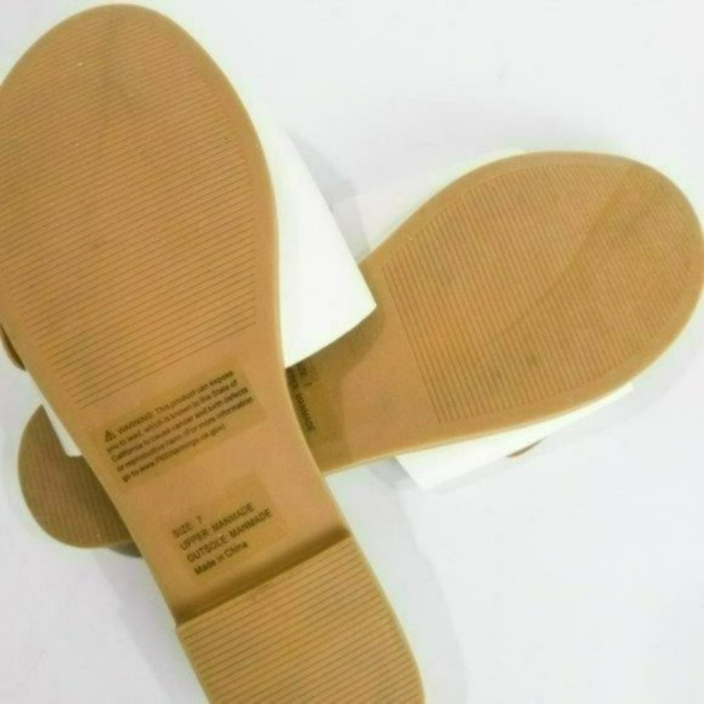 Olivia Miller Carmen Sandals - Picture 6 of 6